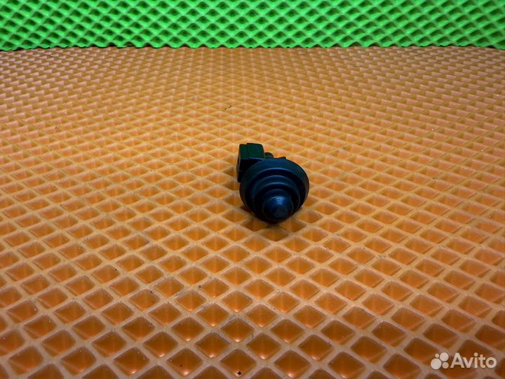 Концевик двери renault logan