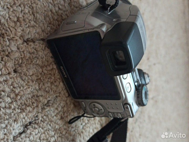 Компактный фотоаппарат