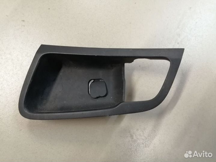Накладка ручки левой Hyndai i30 836112L000