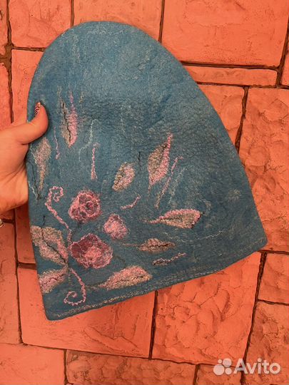 Шапка женская ручная работа валяние