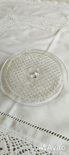 Крышки от вазочки и от большого чайника