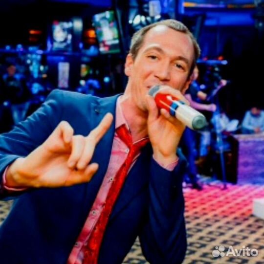 Ведущий или тамада