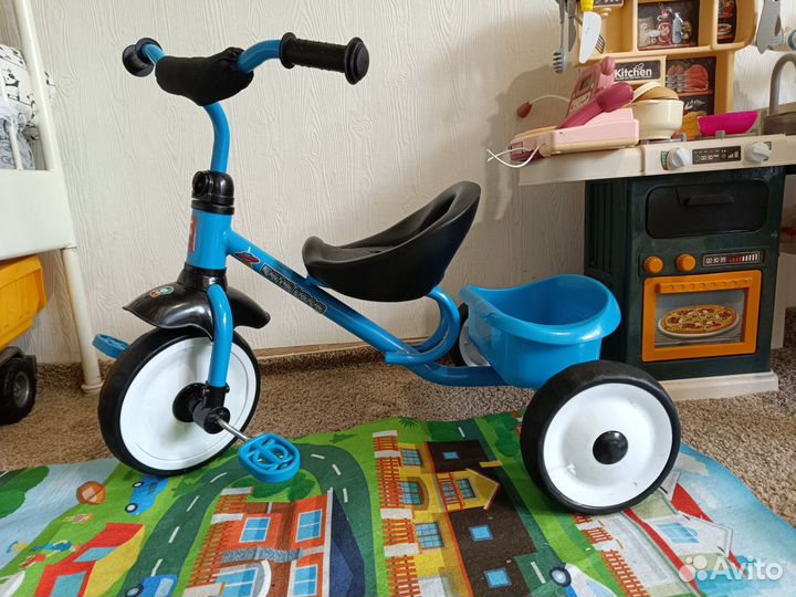 Трехколесный велосипед