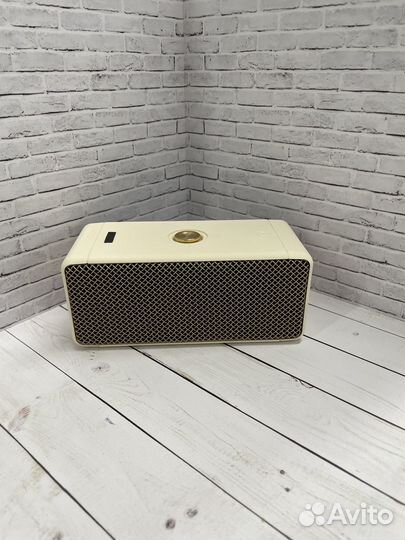 Портативная колонка Bluetooth Marshall белая