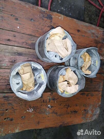 Поршня на 402 двигатель