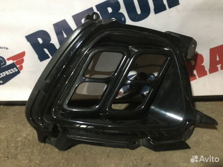 Рамка противотуманной фары левая KIA sorento prime
