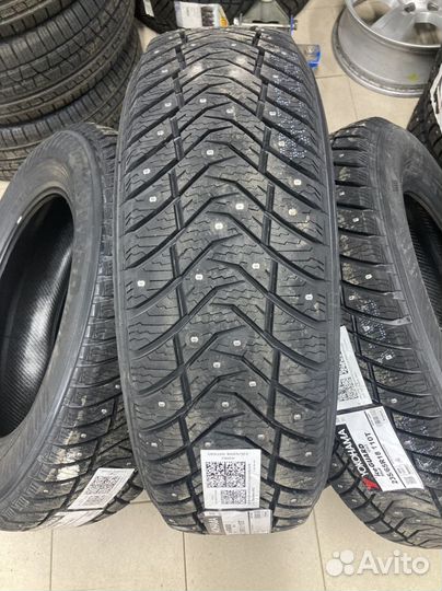 Yokohama IceGuard Stud IG65 235/65 R18 110T