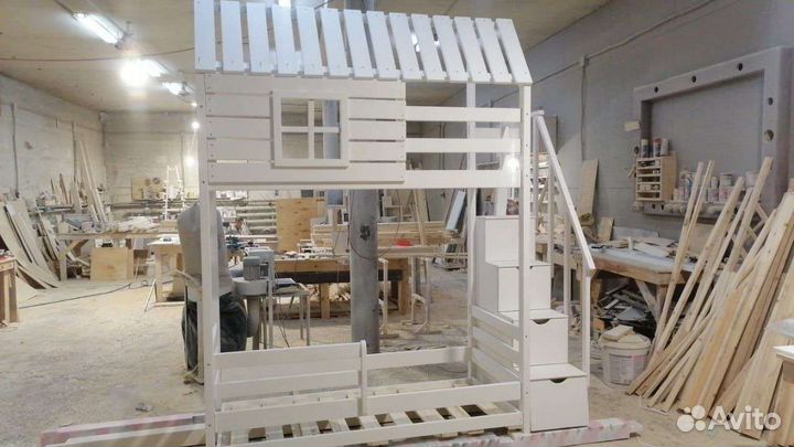 Кровать Чердак-двухъярусная