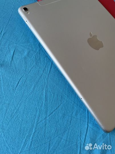 iPad Pro 9.7 32gb Wi-Fi + Cellular