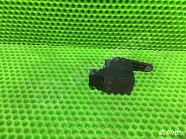 Датчик регулировки дорож. просвета Mercedes-Benz E