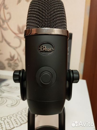 Студийный конденсаторный микрофон Blue Yeti X