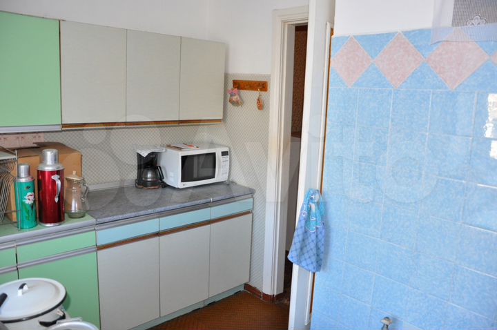 Комната 37 м² в 3-к., 2/5 эт.