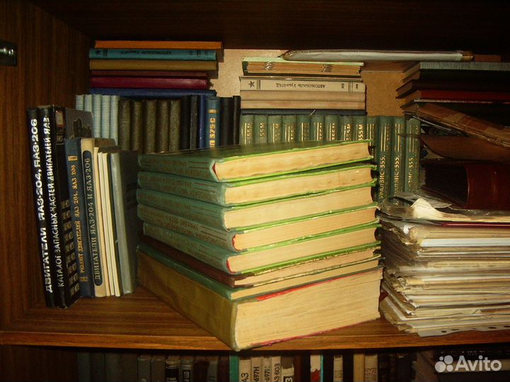 Библиотека тех литературы (грузовики и тракторы)