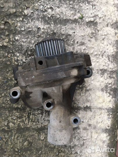Помпа peugeot 407