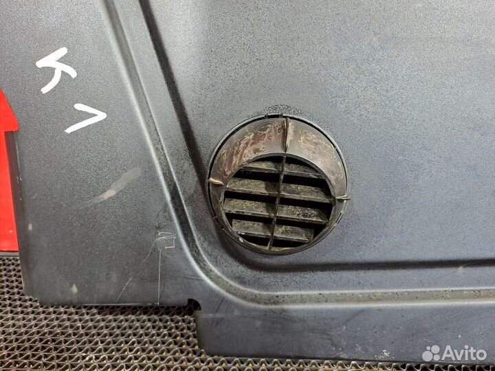 Накладка спальника левая