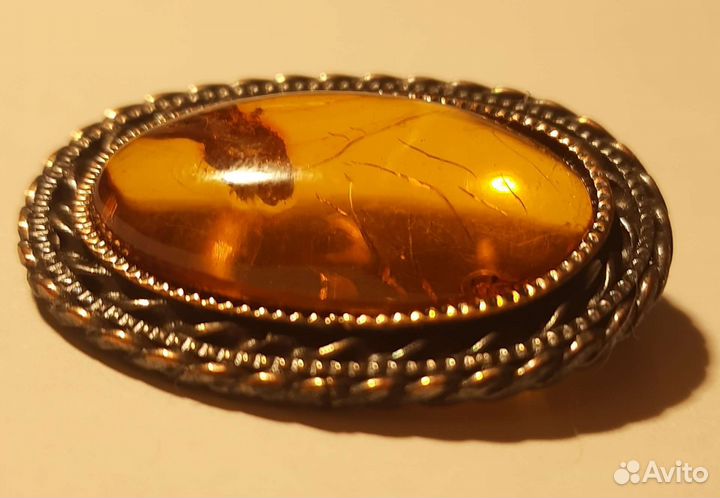 Брошь Сакта янтарь ручная работа Даильраде латсср