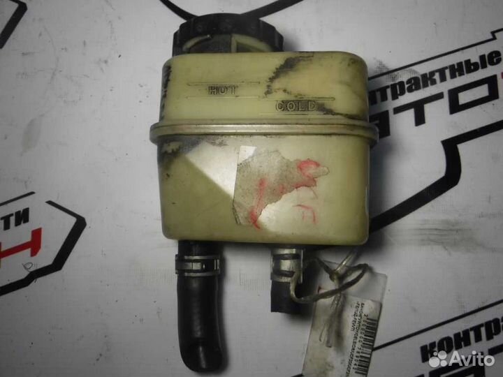 Бачок гур toyota celsior UCF20 UCF21 1UZ-FE