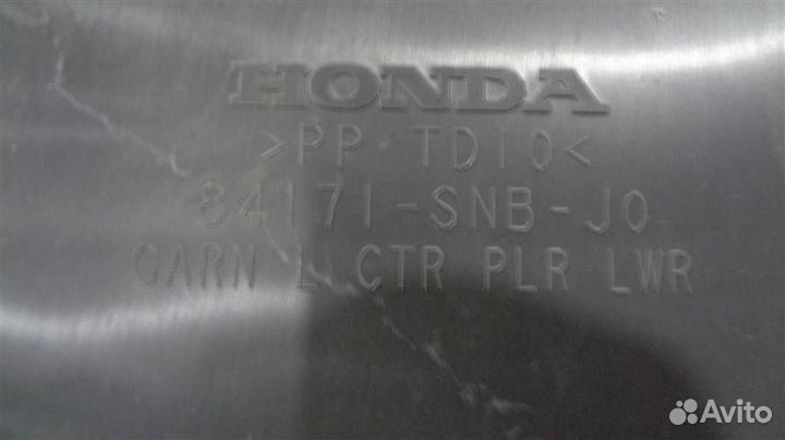 Обшивка стойки средняя левая (внутри) Honda Civic