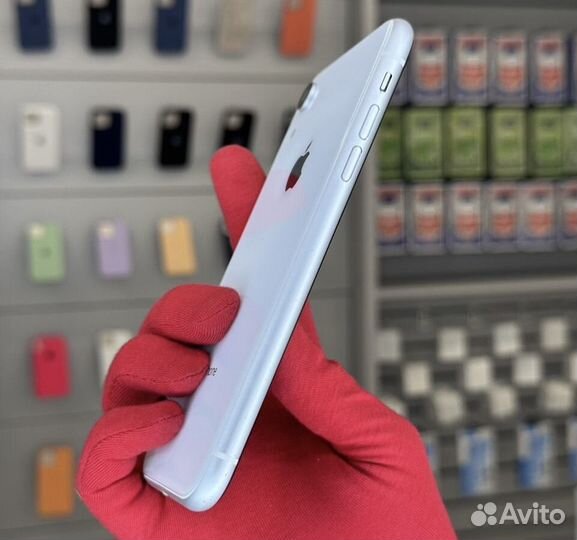 iPhone Xr, 64 ГБ