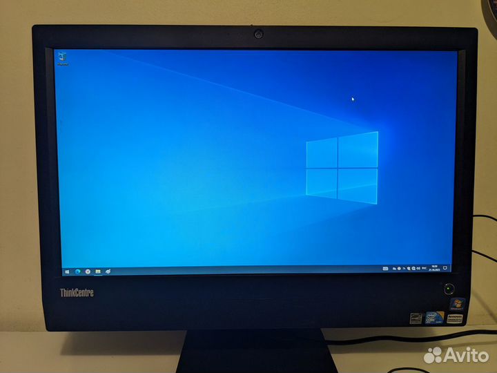 Моноблок Lenovo ThinkCentre m90z 23.5
