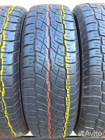 Bridgestone Dueler H/T 687 215/70 R16 99H