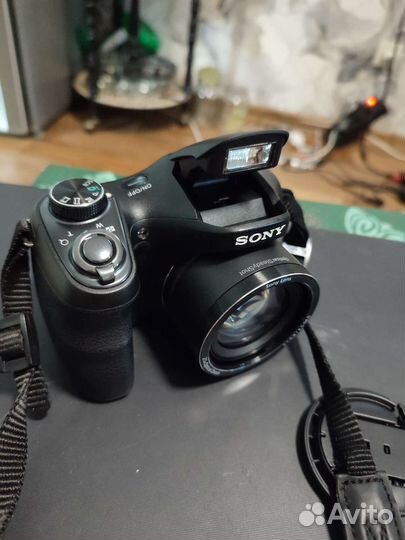 Компактный фотоаппарат sony cybet-shot DSC-H100