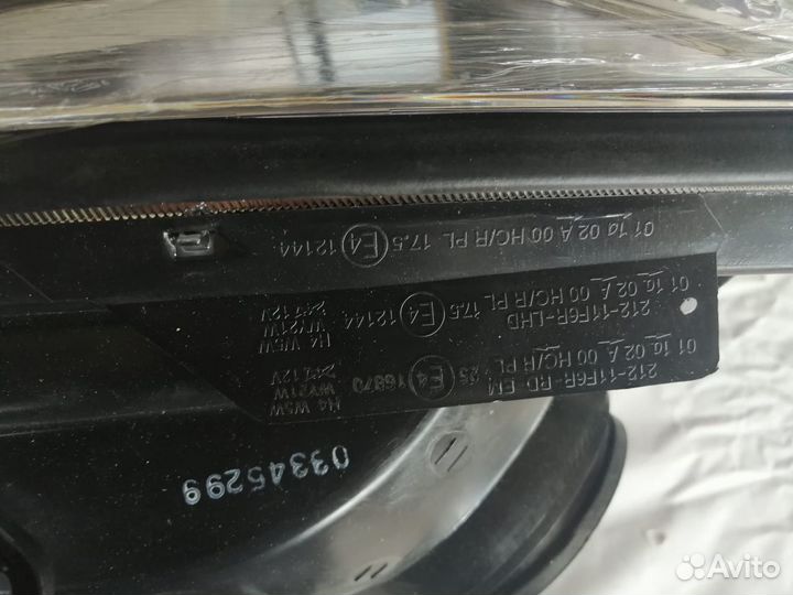 Фара правая toyota RAV 4 2003-2005 21211F6rldem