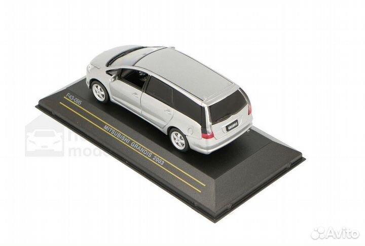 Модель Mitsubishi Grandis MPV (2003) silver 1/43 f