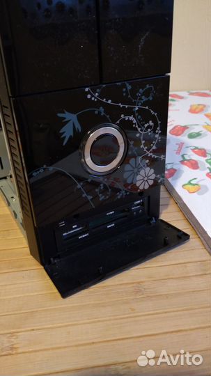 Корпус пк InWin с бп, DVD-приводом и карт-ридером