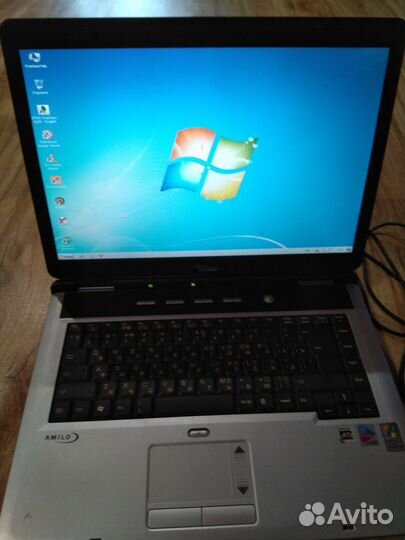Ноутбук Fujitsu Siemens amilo M1437G б/у