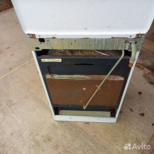 Продам газовую плиту