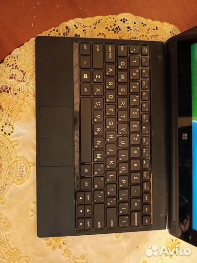 Планшетный компьютер Windows Lenovo Yoga Tablet 2
