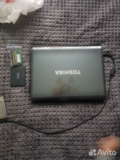 Ноутбук toshiba