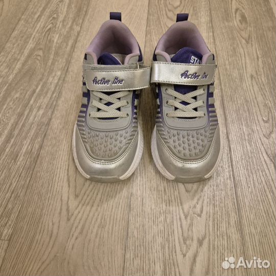 Кроссовки для девочки