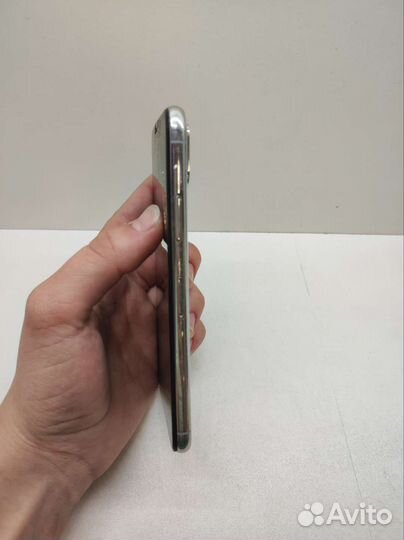 Телефон iPhone x