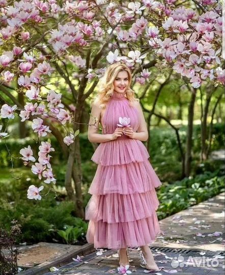 Стильное платье (аренда разных)