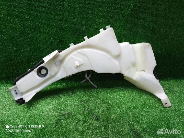 Бачок омывателя лобового стекла Ford Focus 2 (200