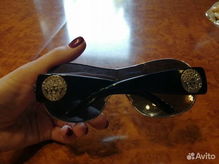 Очки солнцезащитные Versace
