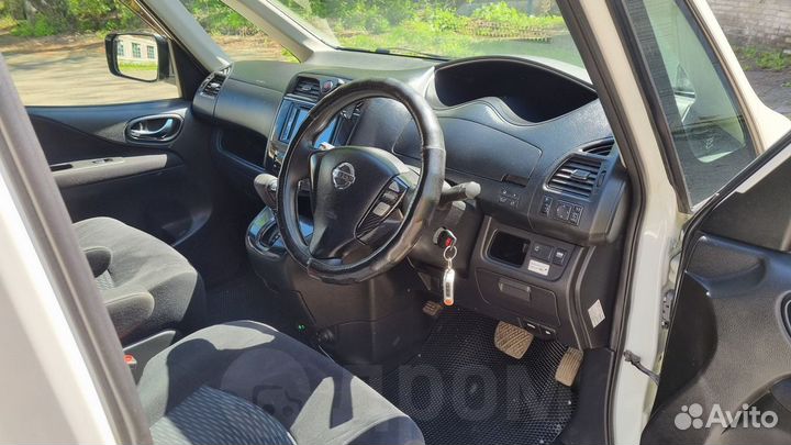 Nissan Serena 2.0 CVT, 2010, 82 000 км