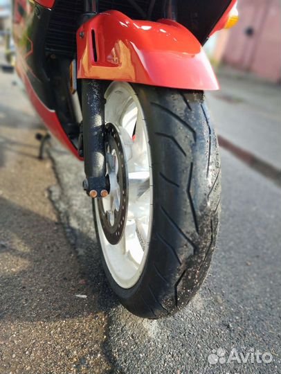 Honda CBR600F2