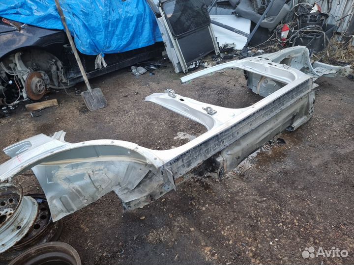 Правая бочина порог со стойками Nissan Qashqai J11