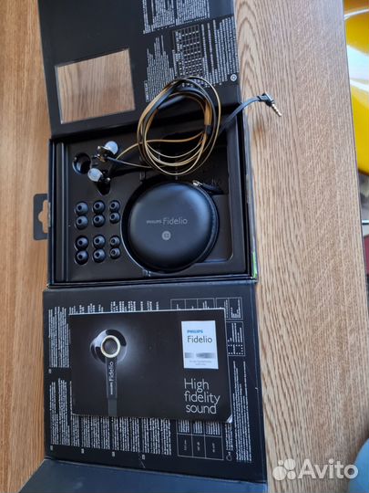 Philips Fidelio S2