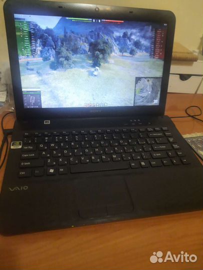 Красивый компактный игровой ноутбук Sony на SSD