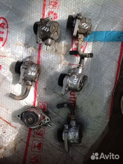 Mazda BT-50 ford ranger Вакуумный насос