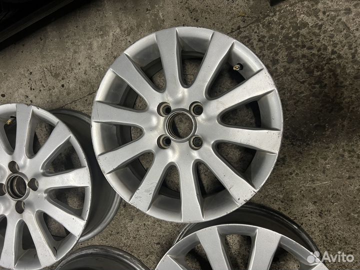 Литые диски 4x100 Solaris Kia Rio R15 Ровные