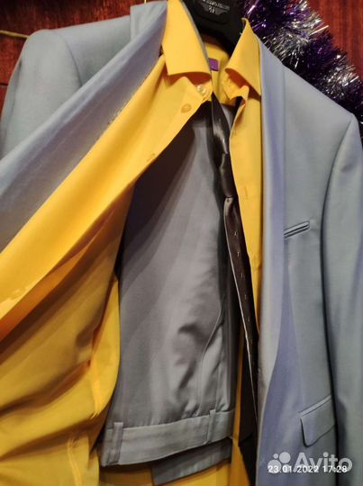 Мужской костюм