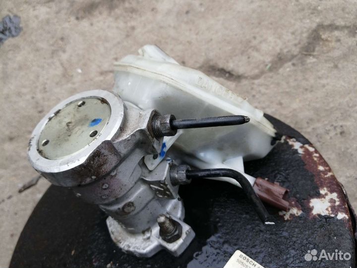 Вакуумный усилитель тормозов citroen С4