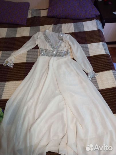 Платье на выпускной в пол