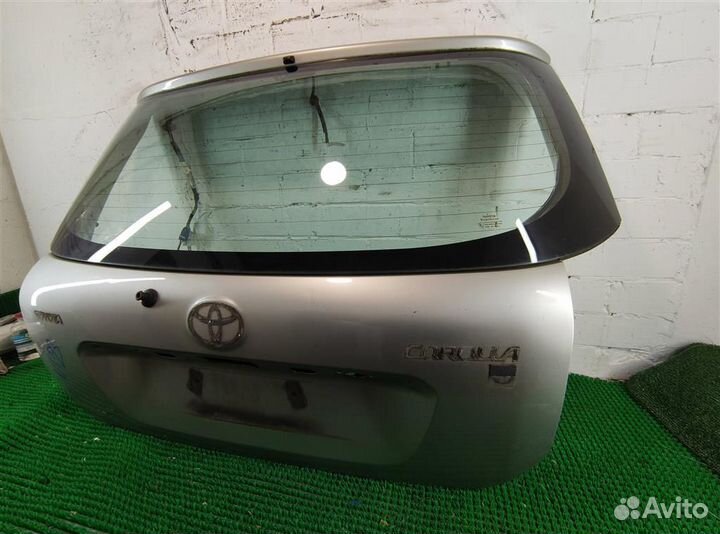 Крышка багажника Toyota Corolla E120 2006