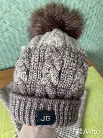 Комплект шапка и снуд